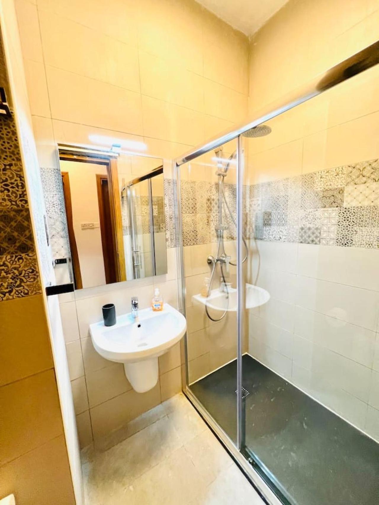Sliema 3 Bedrooms Apartment Exterior photo