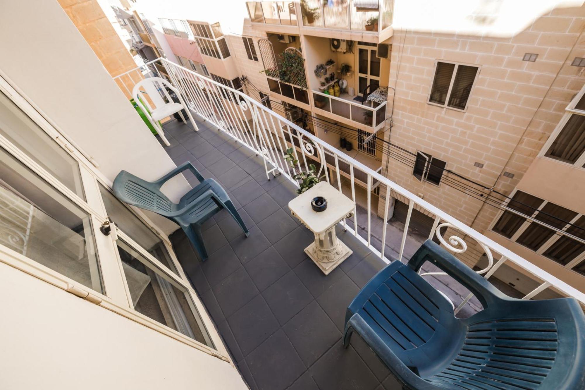Sliema 3 Bedrooms Apartment Exterior photo